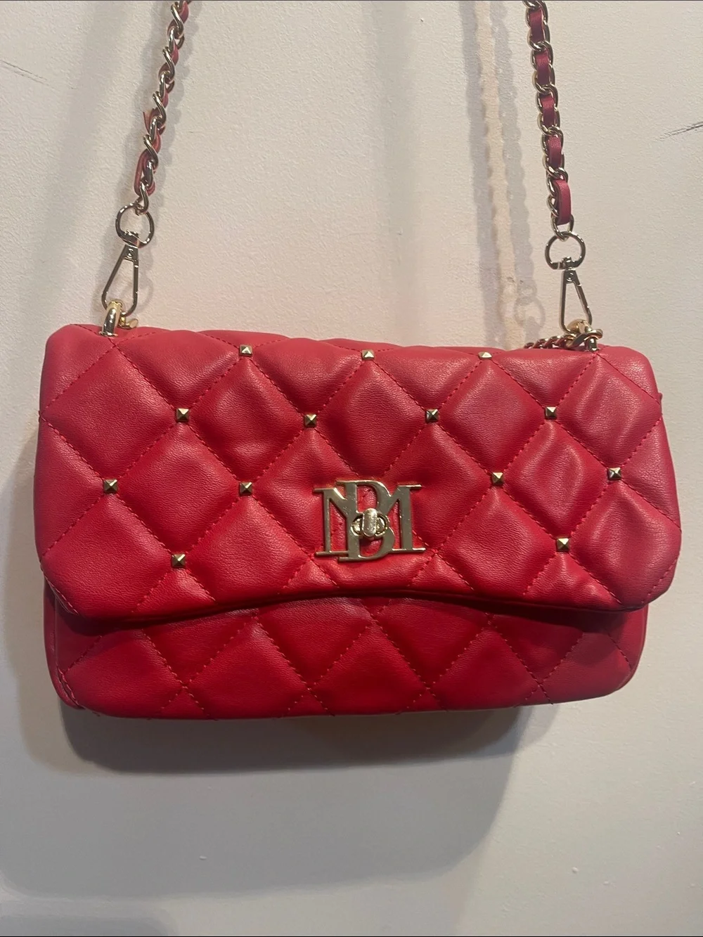 Badgley Mischka NWT Red Quilted Chain Shoulder Bag or hand purse with gold & red